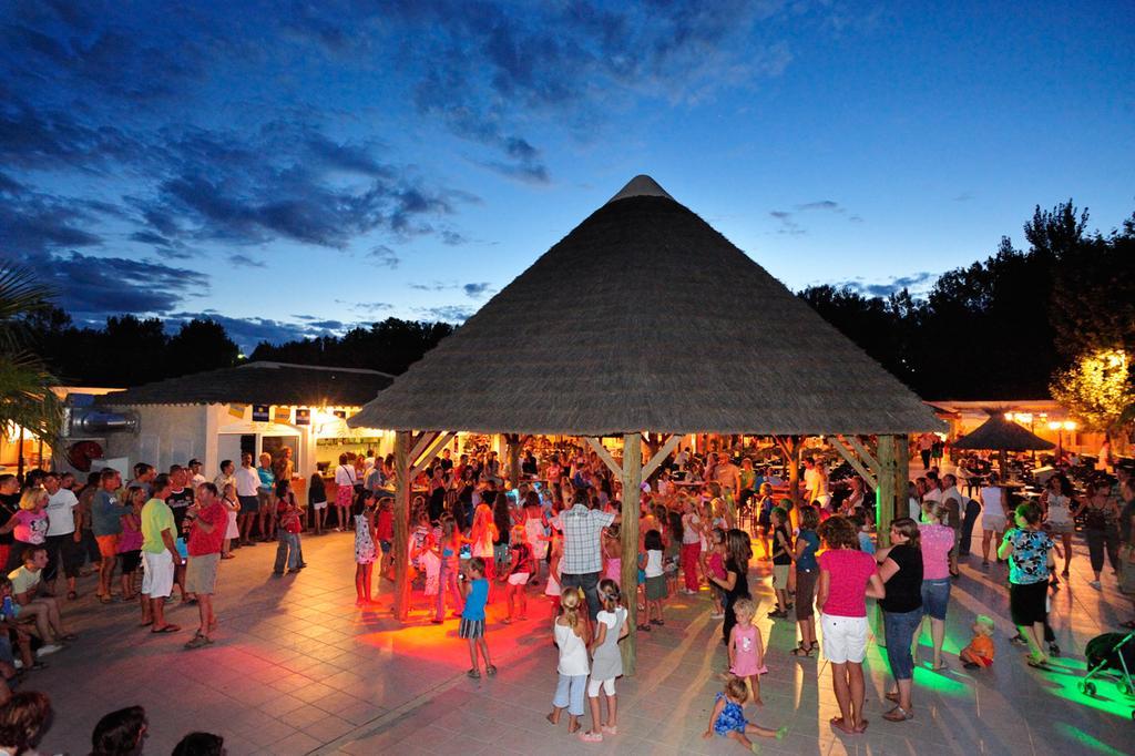 Happy Camp Mobile Homes In Domaine La Yole Camping Lodge فالراس بلاج المظهر الخارجي الصورة